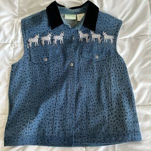 220 Hickory 100% cotton animal print vest